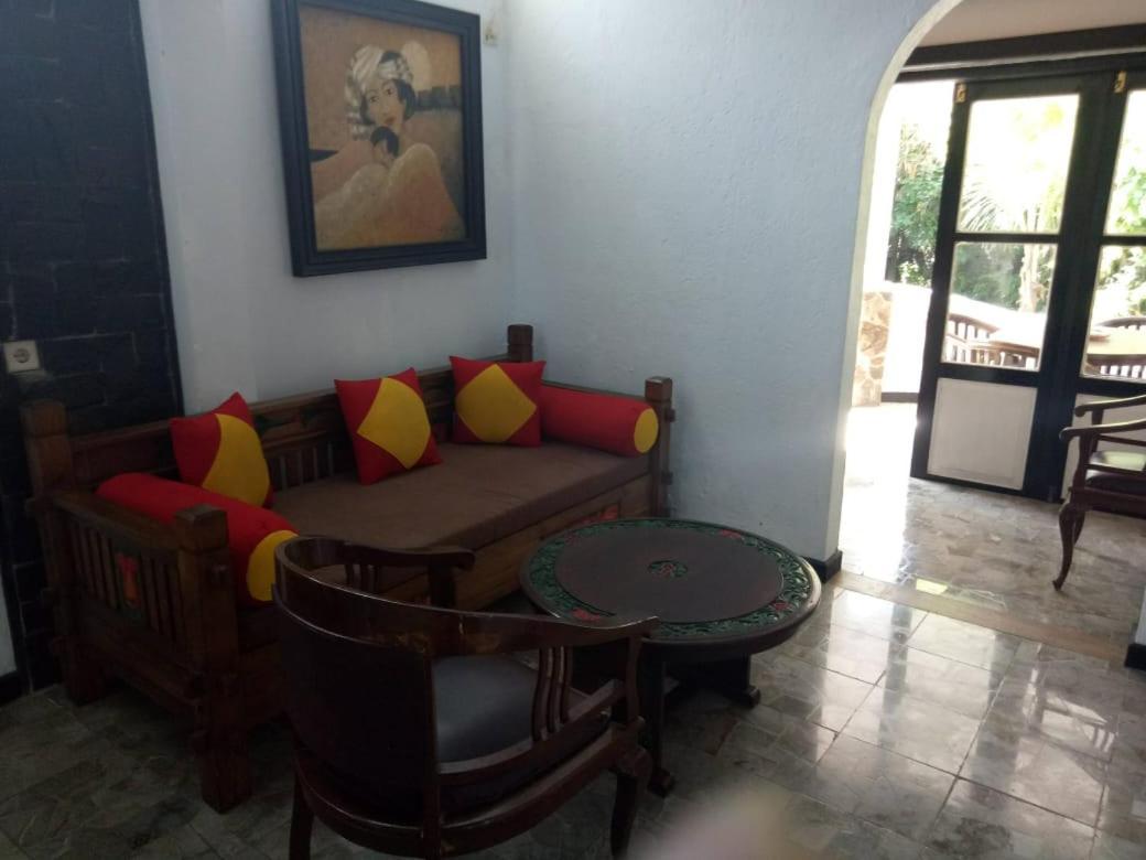 Adams Homestay Pangandaran Exterior foto
